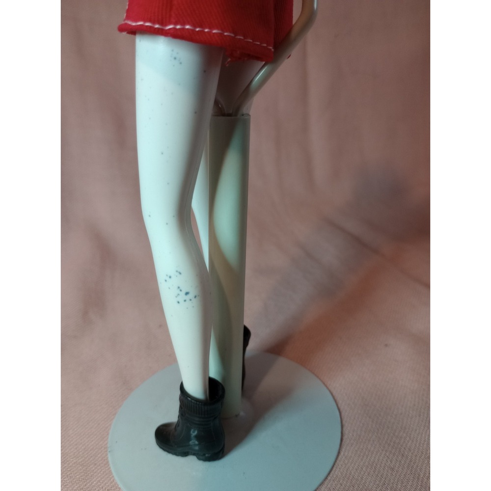 1996 Holiday Season Barbie Doll #15646 Blonde Mattel Christmas Red Skirt Boots - Picture 5 of 5